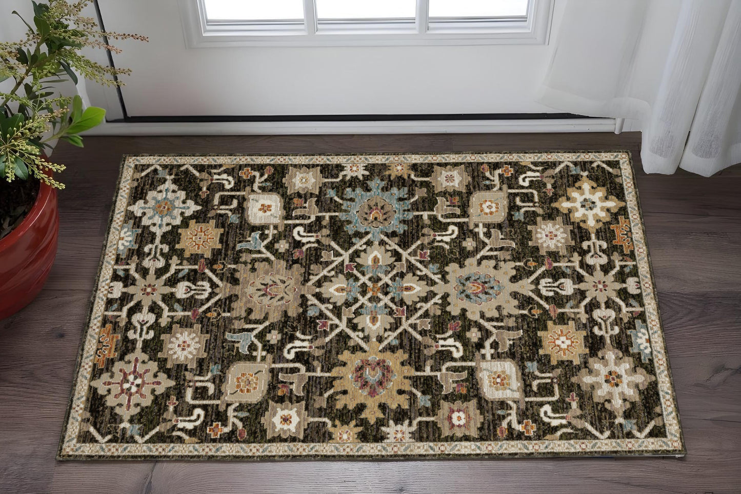2' X 3' շագանակագույն, սև և փղոսկրե գույնի արևելյան գորգ